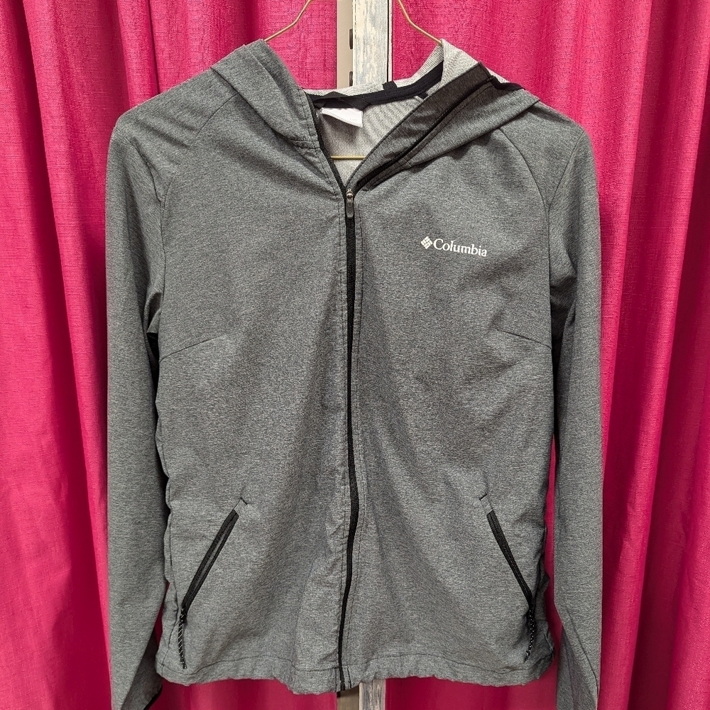 Like New, Columbia shell hooded jacket